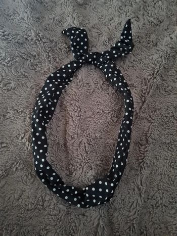 Bandeaux cheveux a fil de fer noir à petit pois blanc