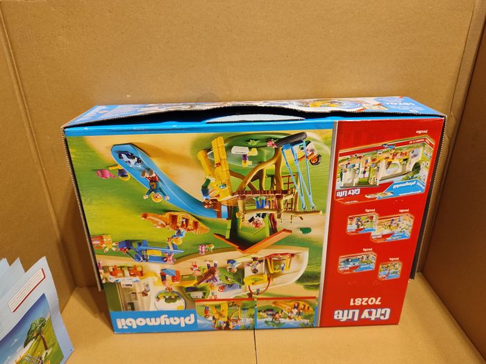 Playmobil 70281 Parc de jeux et enfants - photo numéro 4