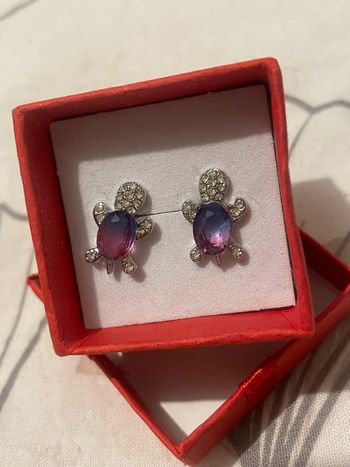 Boucle d’oreille tortue neuf