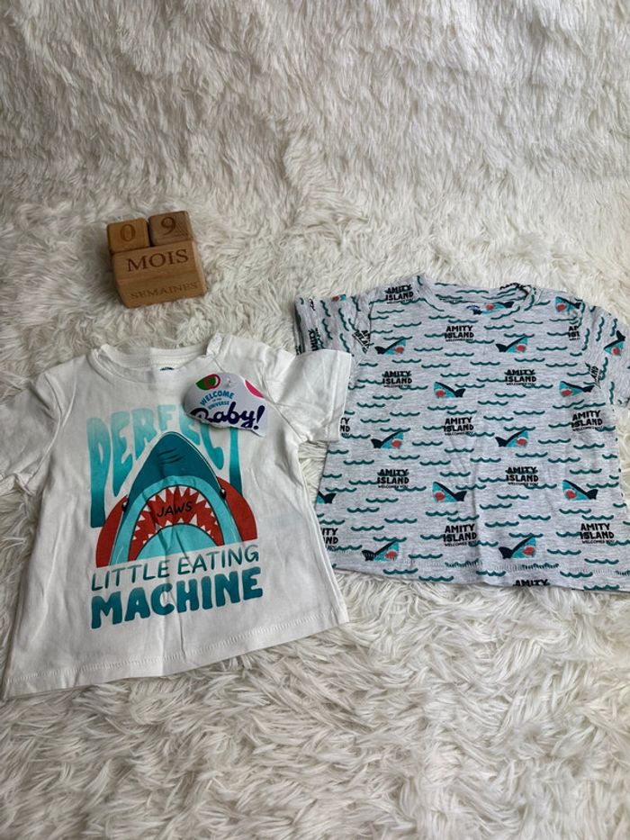 Lot de 2 tshirts welcome baby taille 9 mois