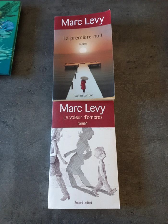 Lot de 2 livres. Marc Levy