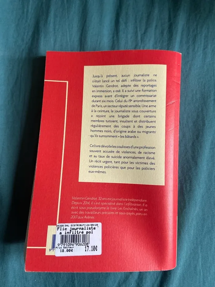 Livre « flic » - photo numéro 2