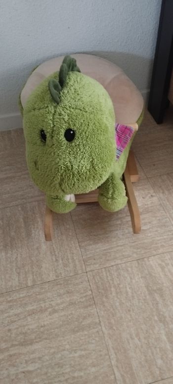 Dinosaure à bascule