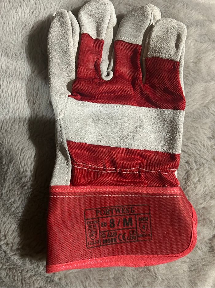 Gants neufs