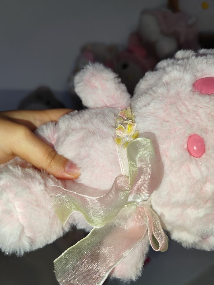 peluche doudou hello kitty sanrio 2019 rose fluffy fleur de cerisier Sakura cute coquette kawaii - photo numéro 3