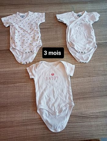 Bodies manches courtes fille 3 mois