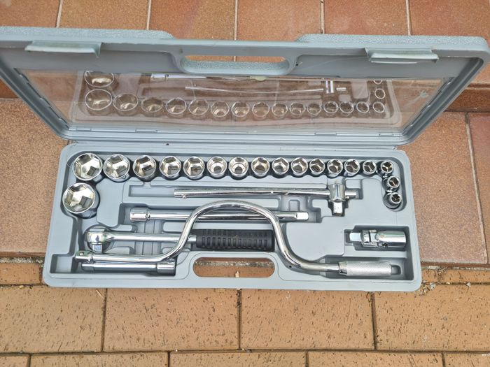 Coffret à douilles de 24 Piéces comme neuf - photo numéro 2
