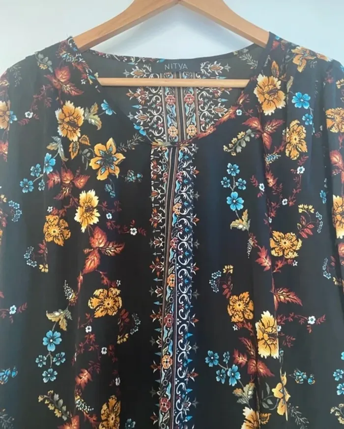 Très jolie robe Nitya taille L état neuf  Portée deux fois - photo numéro 3