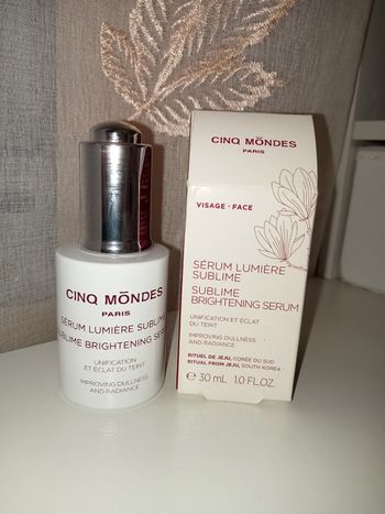 Cinq mondes sérum lumière sublime 