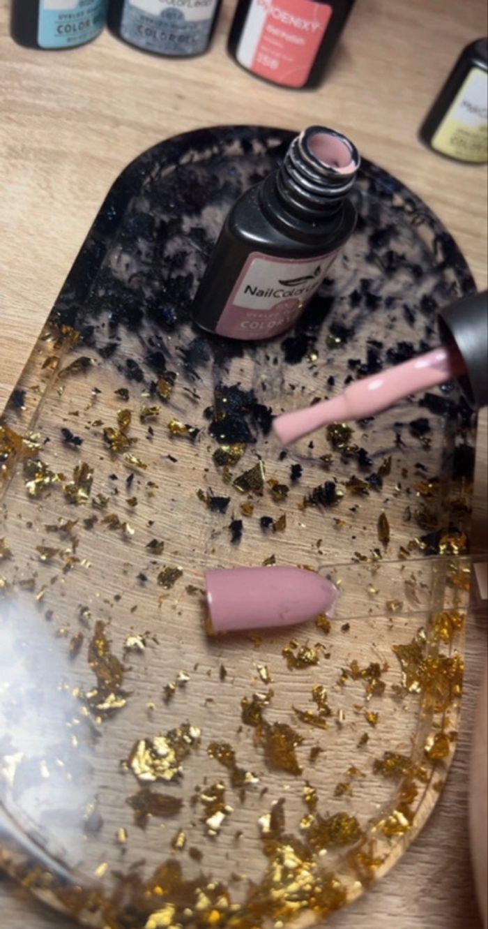 Vernis semi permanent - photo numéro 3