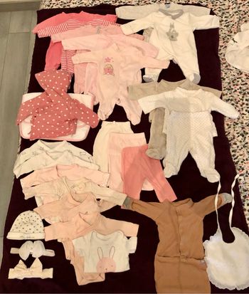 Lot complet pour bébé grand prématuré, petite prématuré et 0 mois.