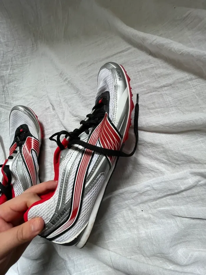 Pointes de course Kalenji AT Start – Taille 45 – Noir / Rouge / Blanc – Excellent état - photo numéro 5