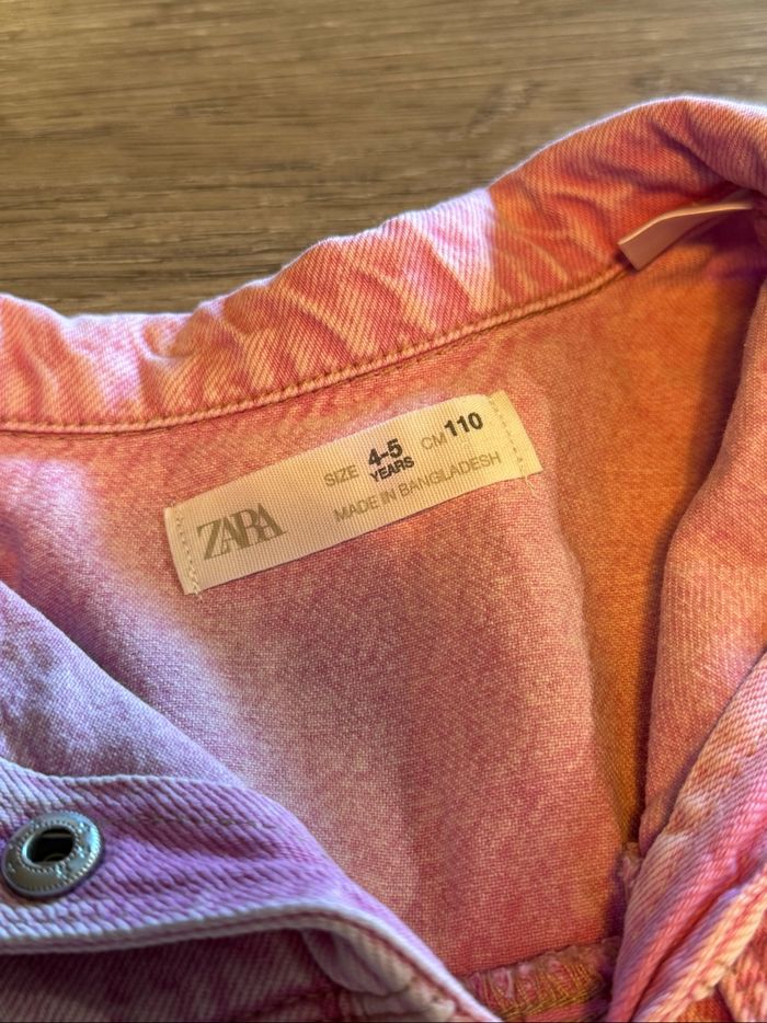 Robe en jean rose Zara 4-5 ans portée 1 fois - photo numéro 3