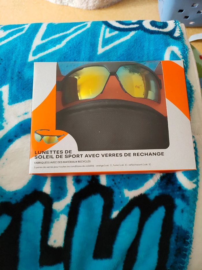 Lunettes de soleil de sport avec verres de rechange Crivit