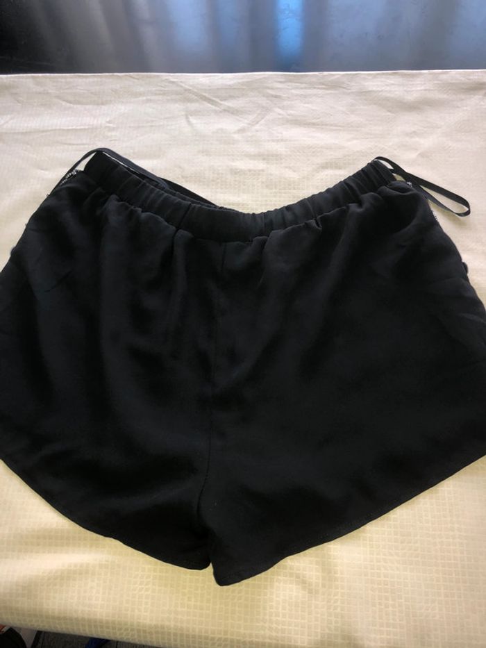 🌼Short fluide incrusté de pierres🌼 - photo numéro 3