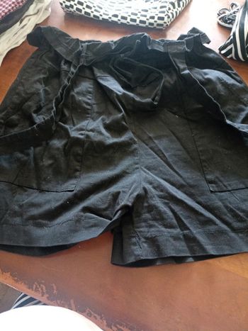 Short avec bretelles