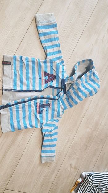 Gilet enfant bleue et gris