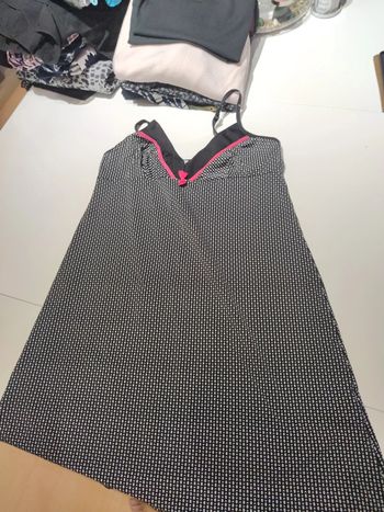 Nuisette taille 38.40 noir et rose