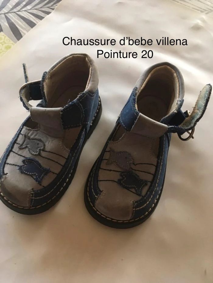 Chaussure neuve d’bebe villena pointure 20
