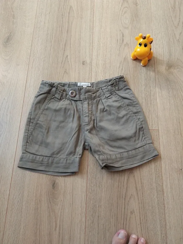Short fille 4 ans