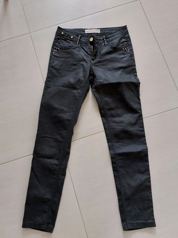 Jean noir effet huilé