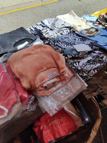 Lot vêtements enfants  femme homme été hiver neuf et occassion 1000 pieces
