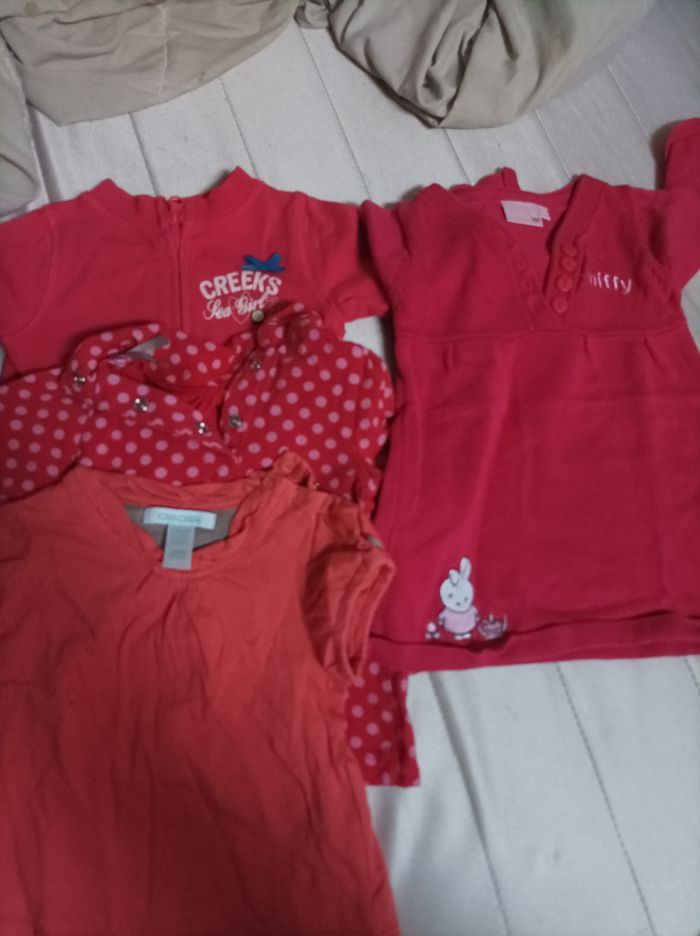 Lot vêtement rouge
