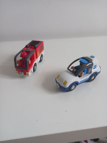 Véhicule et personnages