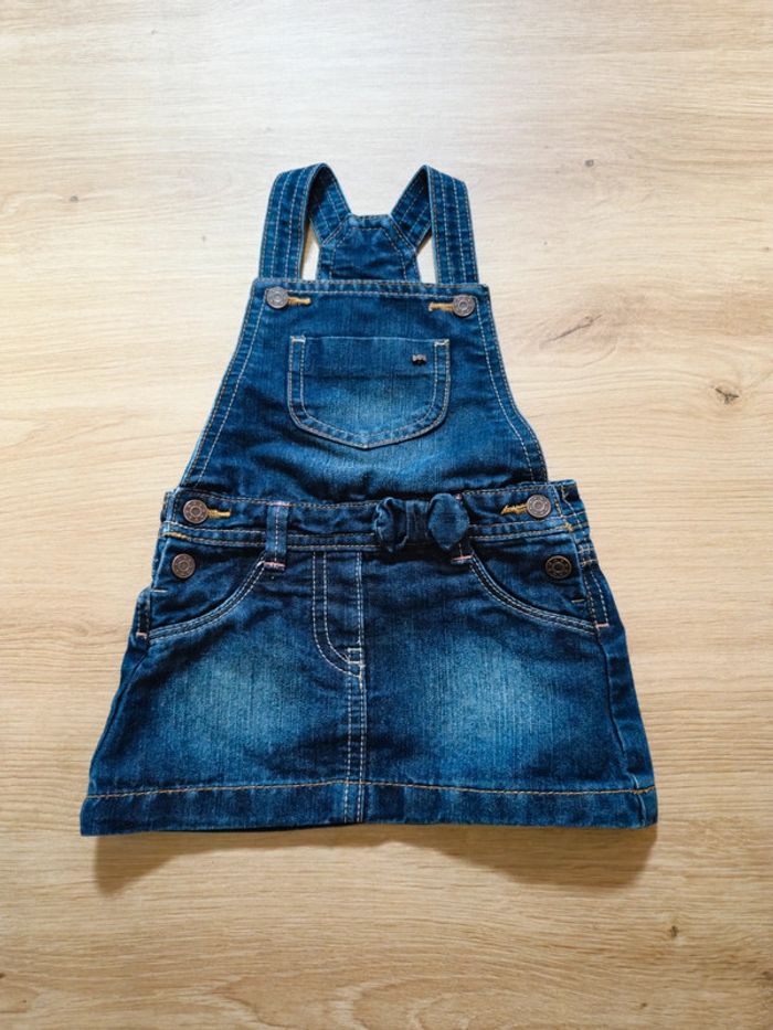Robe en jeans bleu marine fille 6 mois très bon état