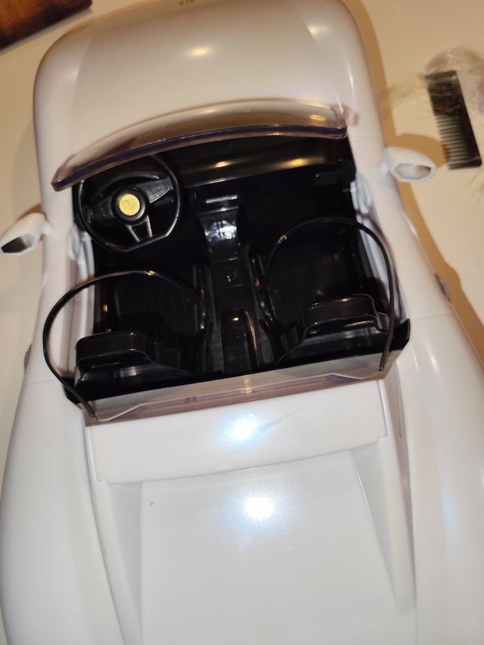 Poupée + voiture rainbow high - photo numéro 7