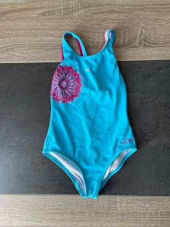 Maillot de bain 1 pièce 6 ans tbe
