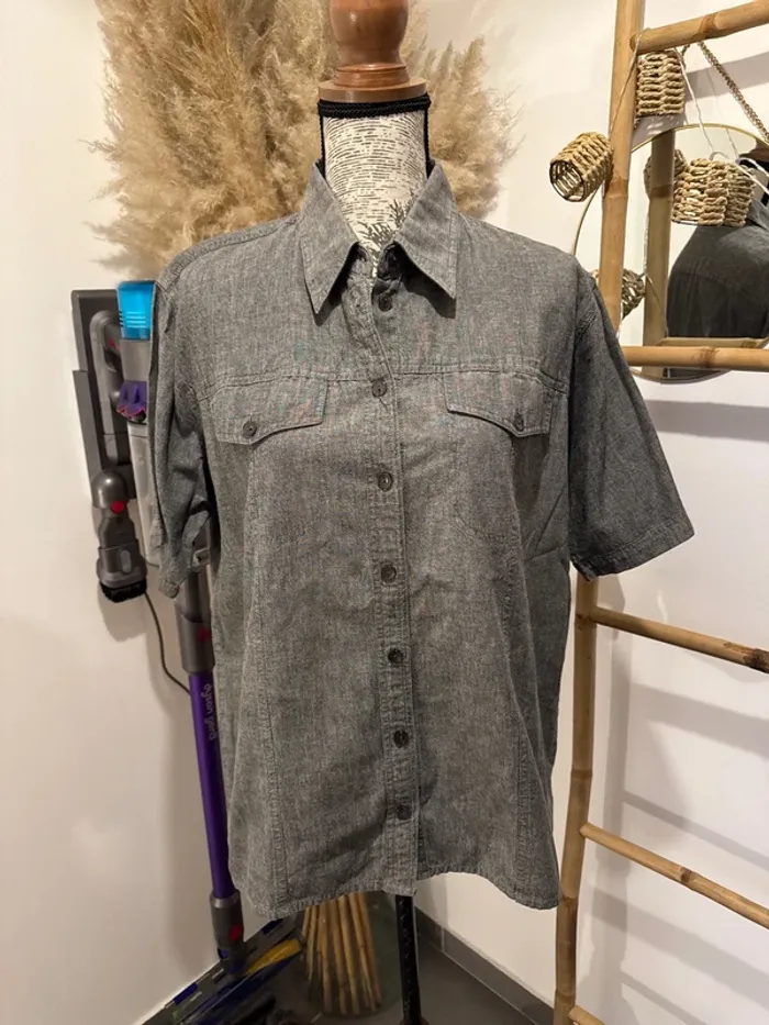 Chemise grise manches courtes en coton