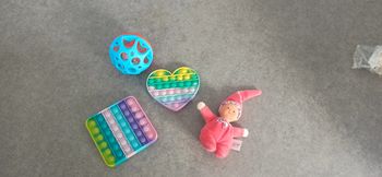 Lot de 4 jouets