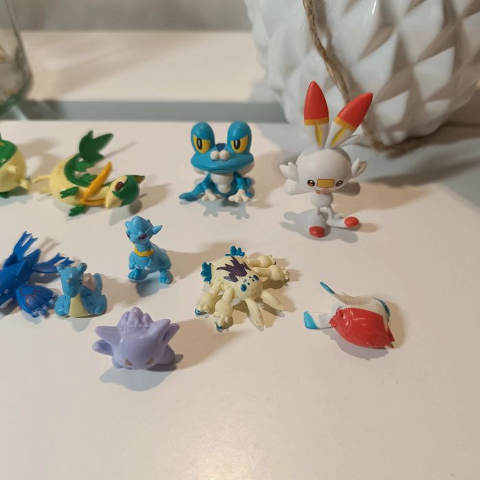 Pokémon lot de 12 mini figurines - photo numéro 3