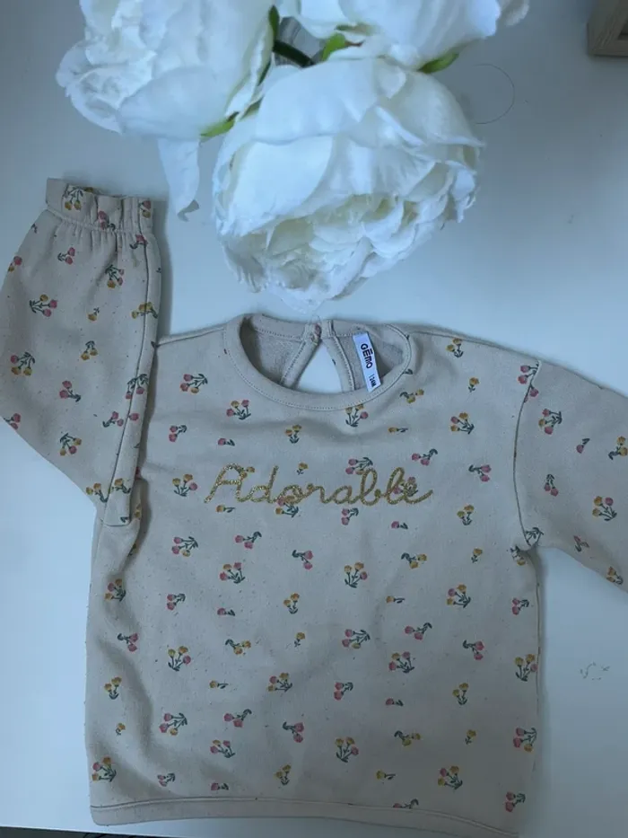 Pull fleuri
