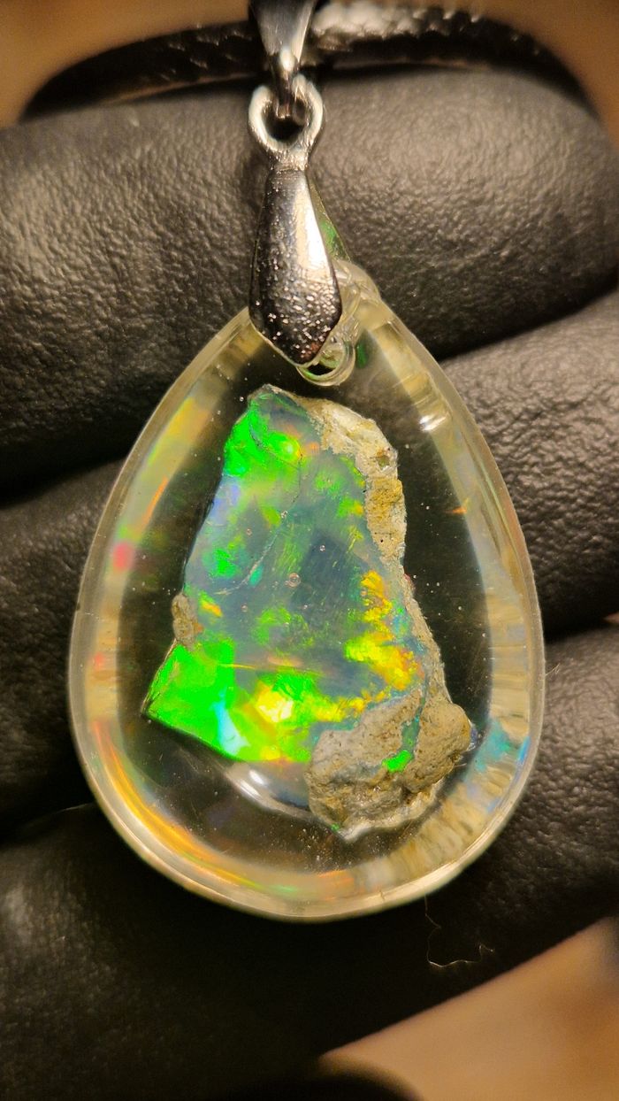 Pendentif opale welo