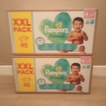 Lot Pampers harmonie taille 4 (180 couches)