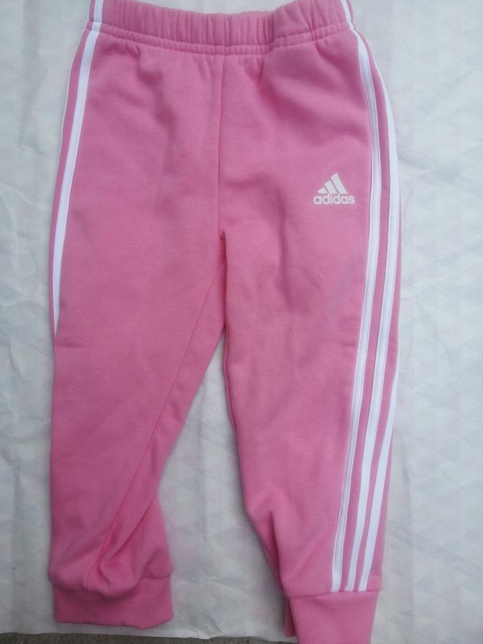 Pantalon Adidas neuf taille 18-24 mois - photo numéro 2