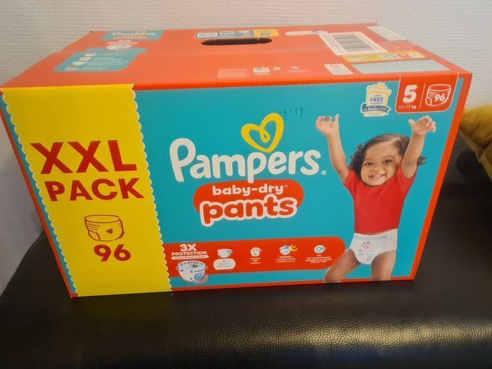 Xxl pack pampers pants taille 5 de 96 couches NEUF