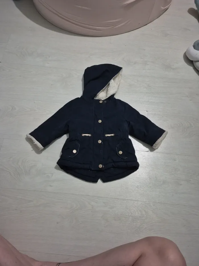 Veste bleu marine 6M fourrure intérieur - photo numéro 3