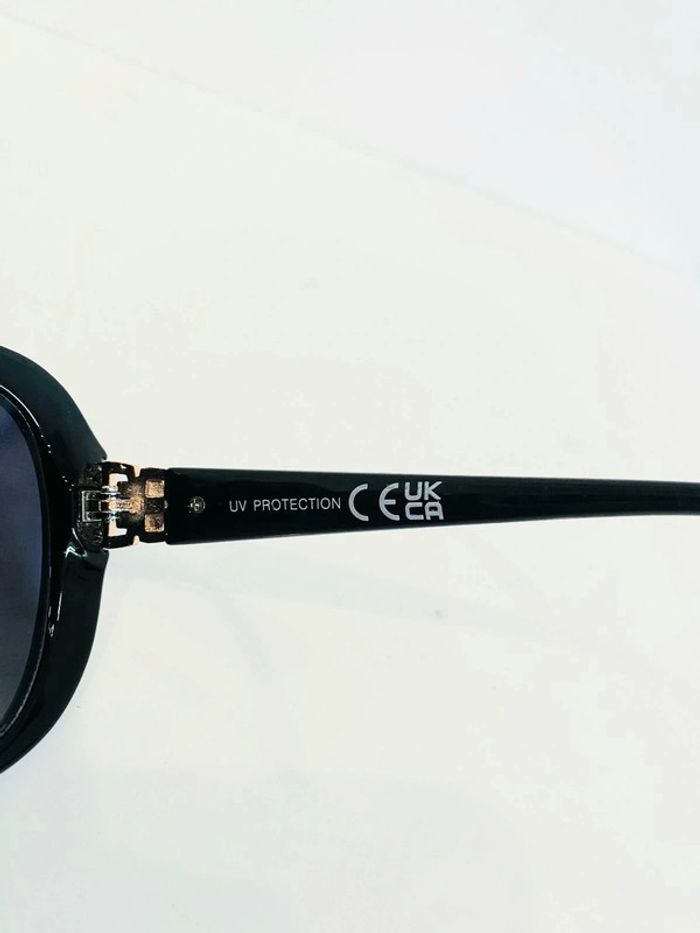 Lunette de soleil femme masque noire et dorée verres dégradés UV protection catégorie 3 - photo numéro 6
