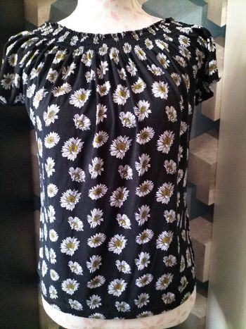 Blouse, Tee-shirt fleuri Taille 38
