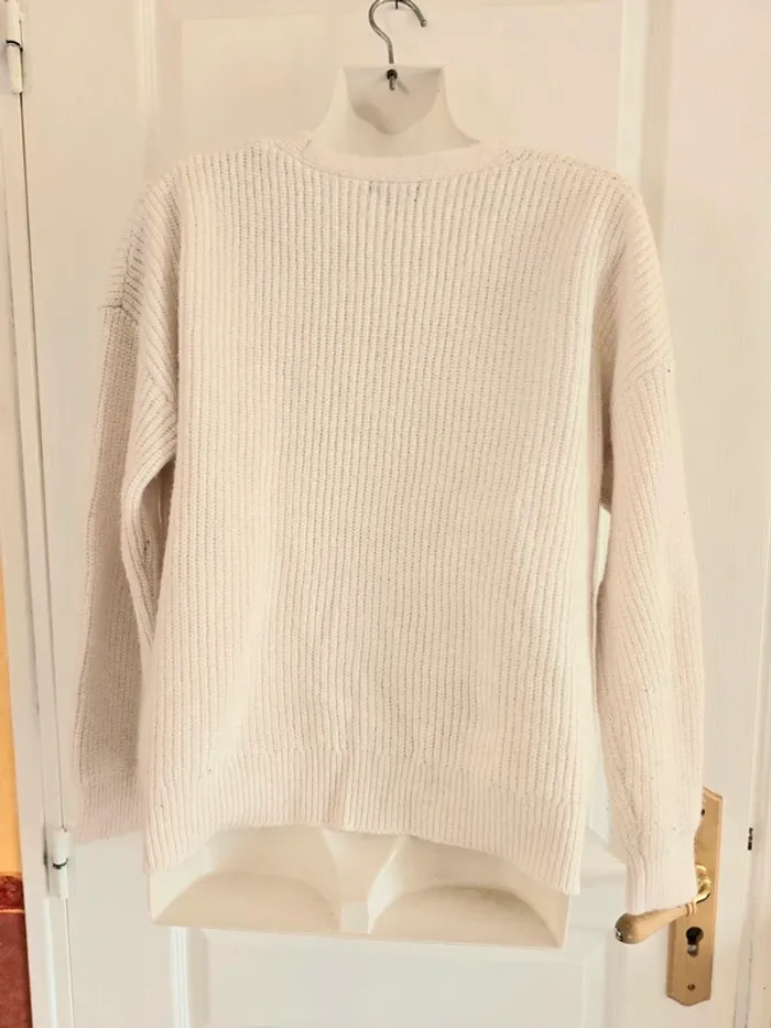 Pull col V Taille M "Kiabi" - photo numéro 2