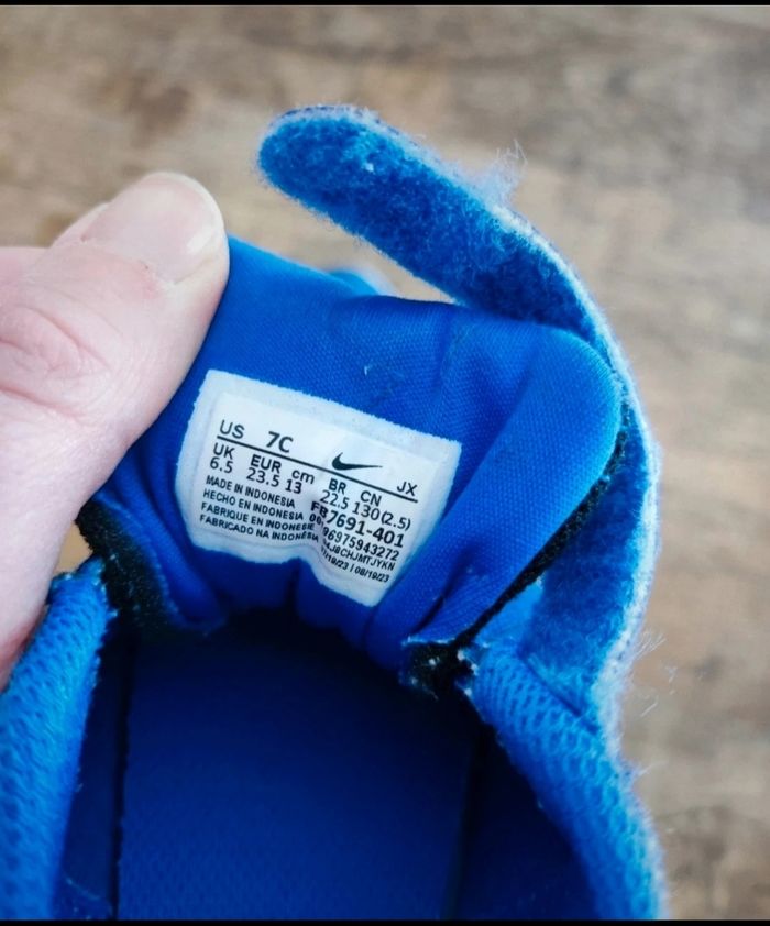 Baskets bleues Nike - photo numéro 5