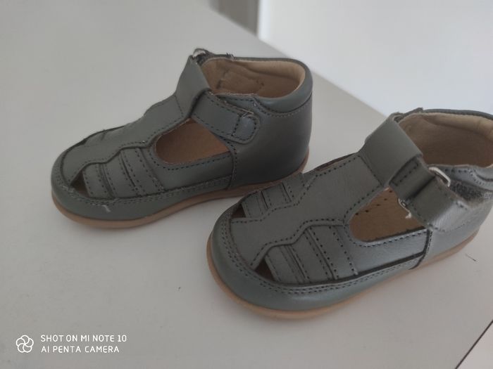 Chaussures cuir taille 20 tape à l'oeil NEUVE - photo numéro 3