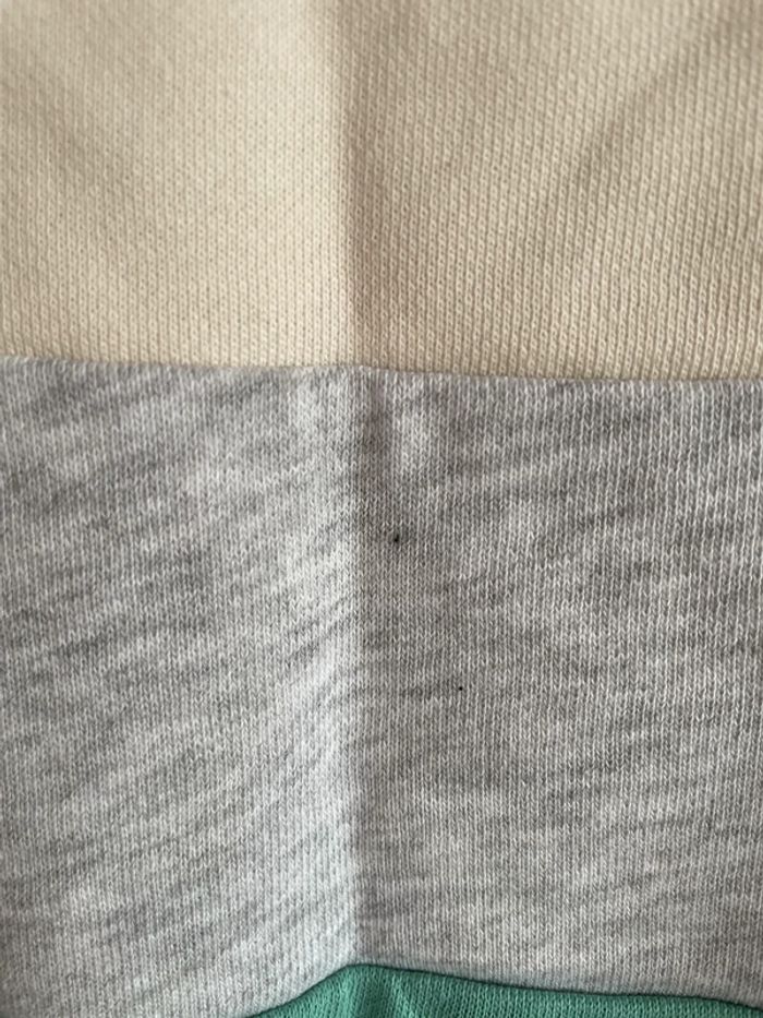 Pull blanc/crème, gris et vert, taille Xs, marque Kiabi. - photo numéro 3