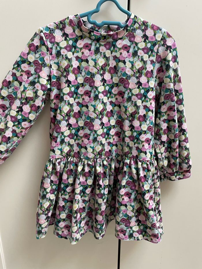 Robe manches longues à fleurs - photo numéro 2