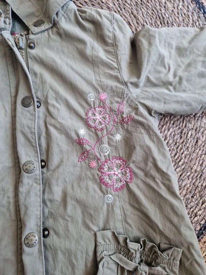Jolie parka taille 4 ans - photo numéro 3