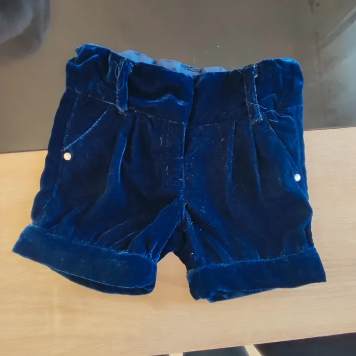 Short 3 ans