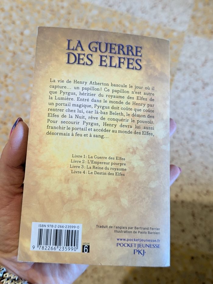 Livre la guerre des elfes - photo numéro 2